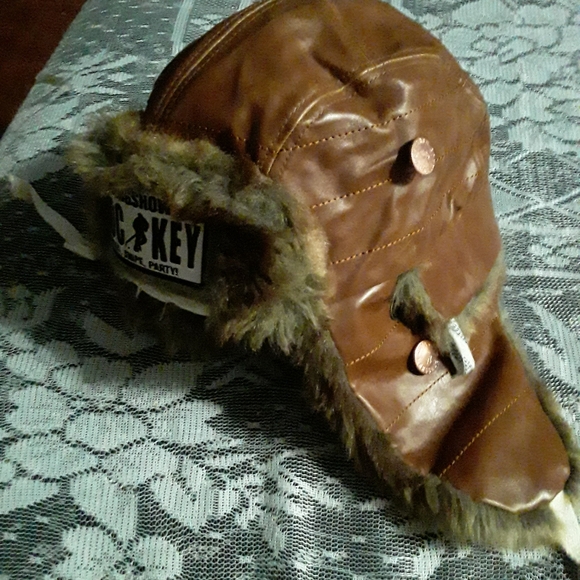GongShow Faux Leather/Fur Trapper Winter Hat - Picture 4 of 16
